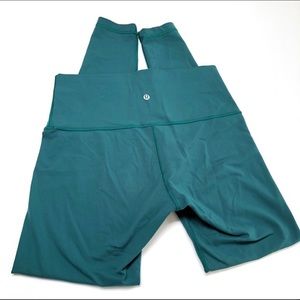 Lululemon wunder under